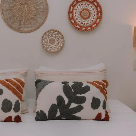 Elegancia Luz Y Calidez - Apto 4 By