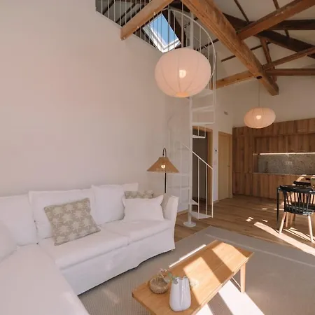 Elegancia Luz Y Calidez - Apto 4 By * Vigo