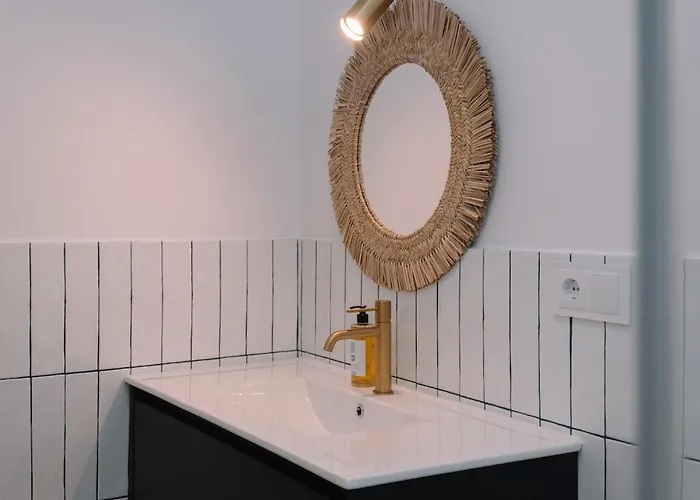 Elegancia Luz Y Calidez - Apto 4 By