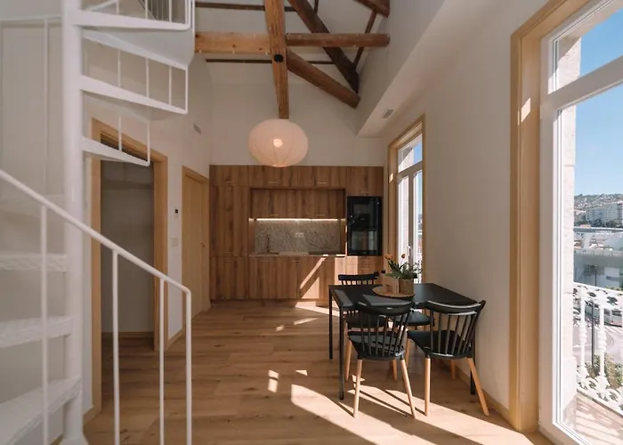 Elegancia Luz Y Calidez - Apto 4 By *