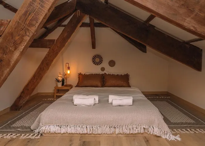 Elegancia Luz Y Calidez - Apto 4 By * Βίγκο