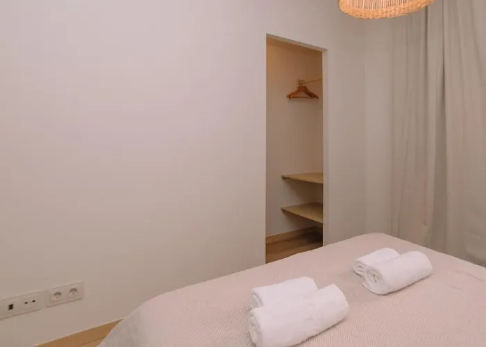 Elegancia Luz Y Calidez - Apto 4 By Βίγκο